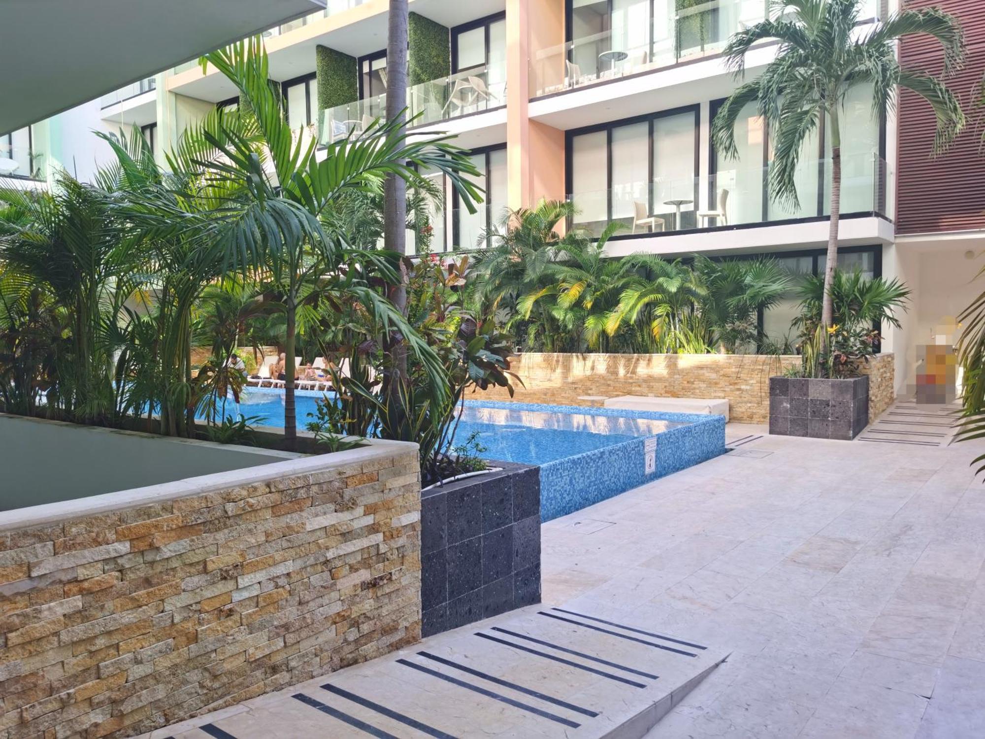 The City Condos By Menesse Playa del Carmen Kültér fotó